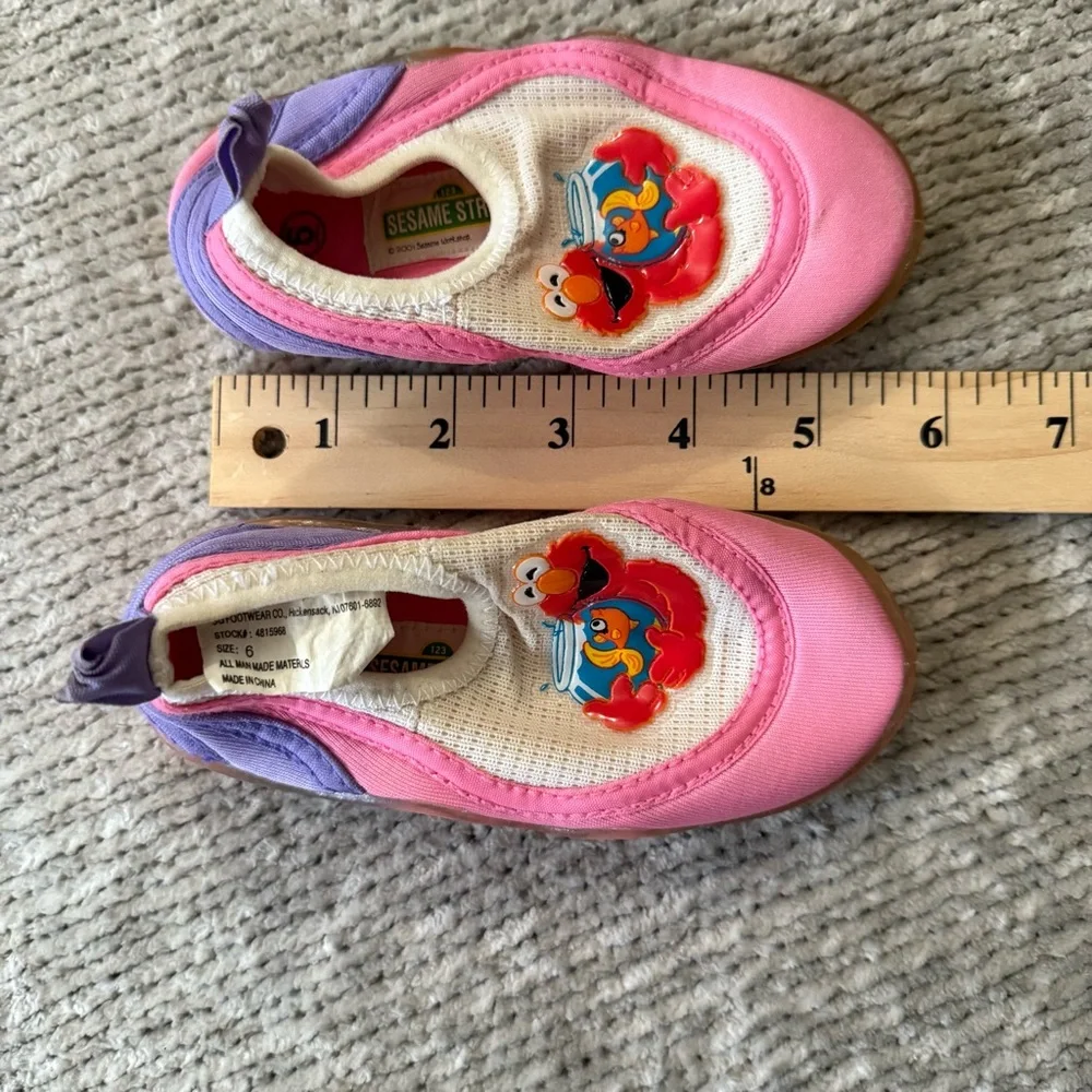 Sesame Street Elmo Aqua Water Shoes Pink Purple Slip-On Kids Size 6‎ Y2K
